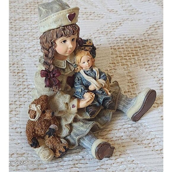Boyds Bears and Friends nurse figurine. Vintage - Picture 2 of 6
